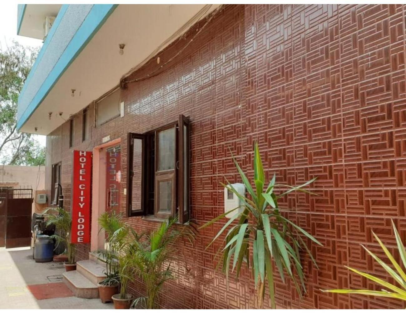 Hotel City Lodge , Chandīgarh Extérieur photo